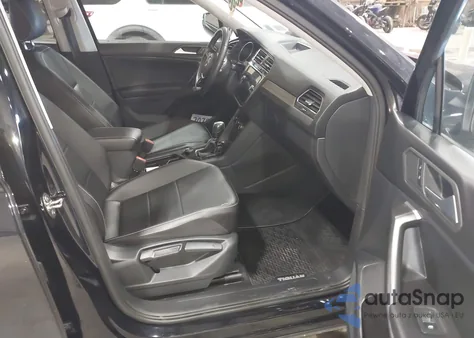 2021 Volkswagen Tiguan 2.0T Se/2.0T Se R-Line Black/2.0T Sel z USA, uszkodzony, nr VIN 3VV2B7AX9MM132685